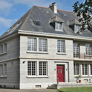 Manoir De Kerguestenen , Gestel France